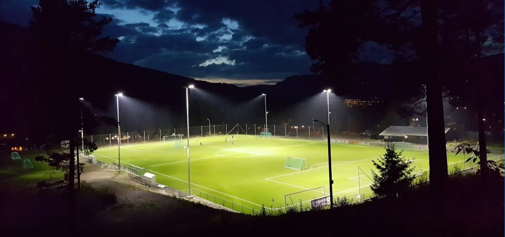 Fotballbane i Øyer