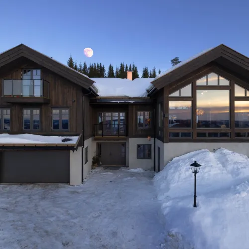 Alpine Lodge