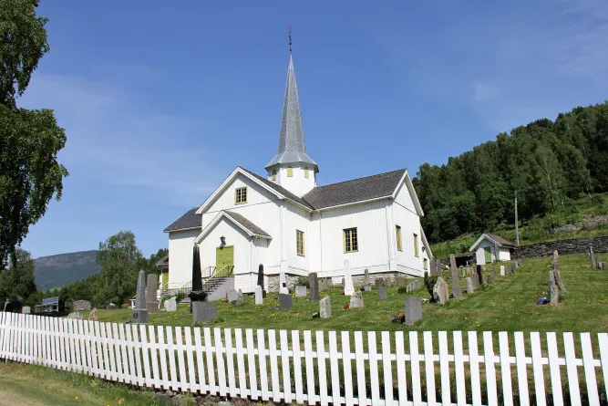 Øyer en Tretten Kerk