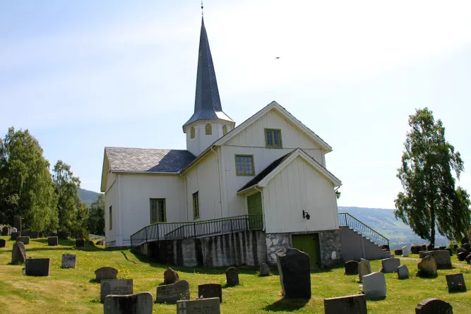 Øyer en Tretten Kerk