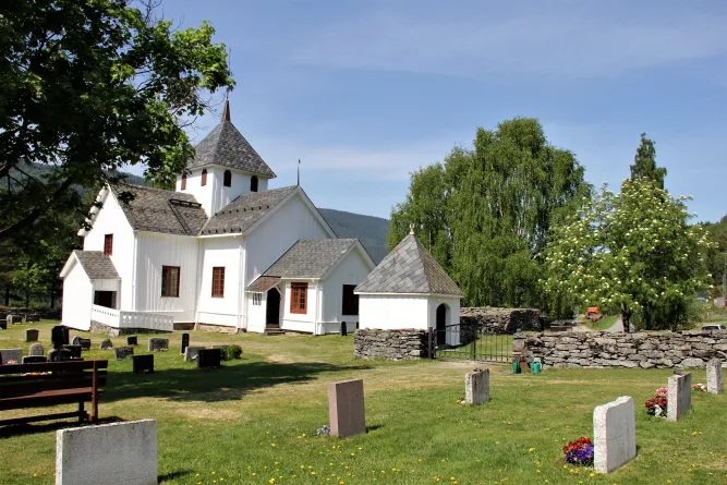 Øyer en Tretten Kerk
