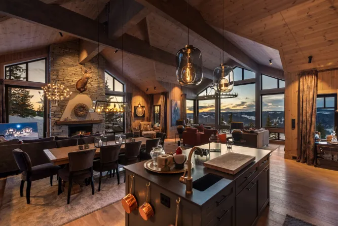 Alpine Lodge