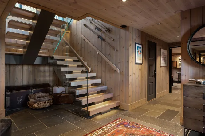 Alpine Lodge