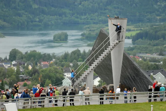 Lysgårdsbakkene skispringfaciliteit