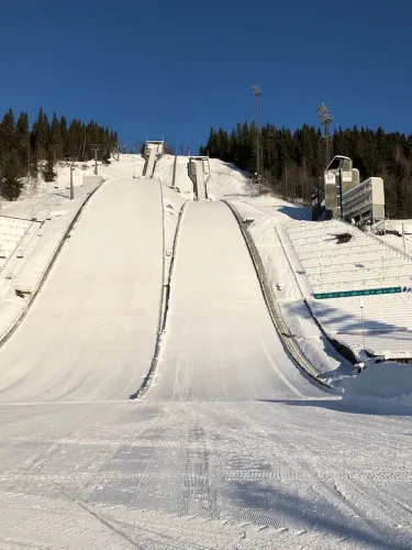 Lysgårdsbakkene skispringfaciliteit