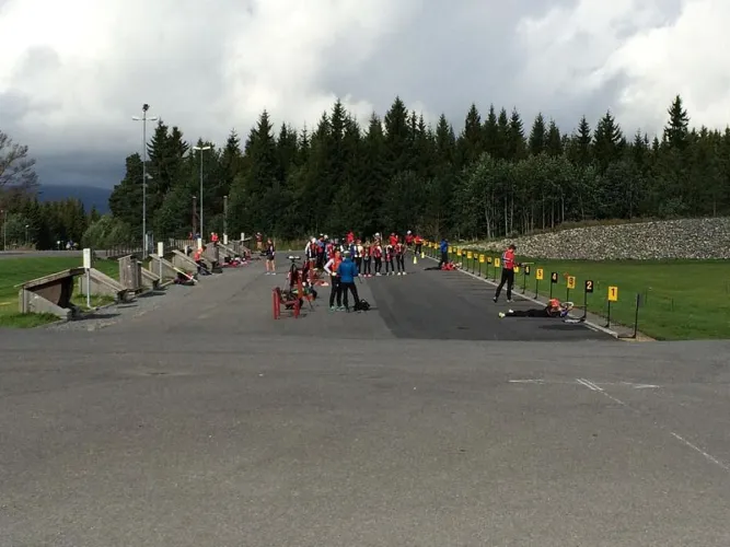 Birkebeineren ski- en biatlonstadion