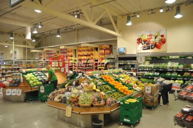 Stor moderne Coop Mega butikk i Hafjell