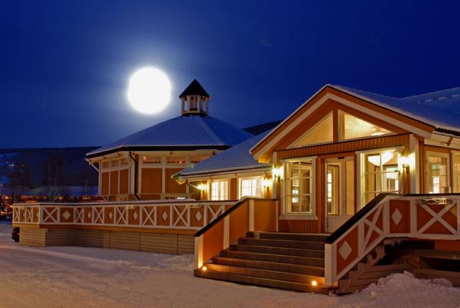 Hafjell Hotel at night time during Christmas