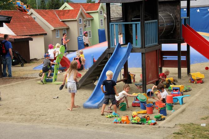  Sandboxes and playgrounds