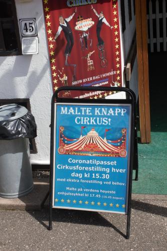  Malte Knapp Wonderful World of Circus
