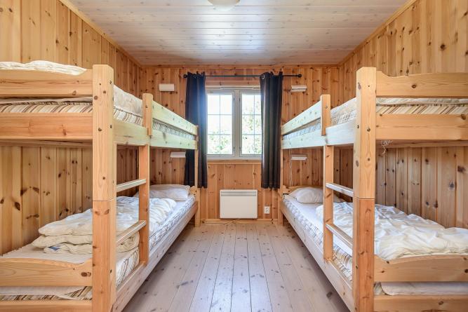 12 bed cottage