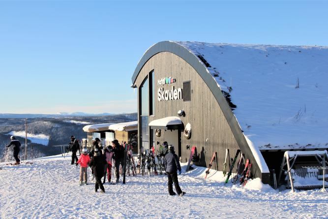 Apres ski at Skavlen restaurant