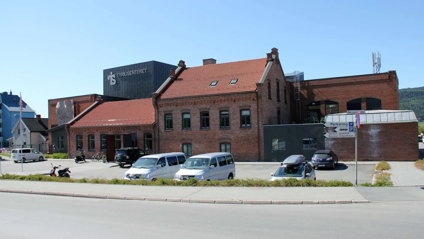 Tyrili klatresenter